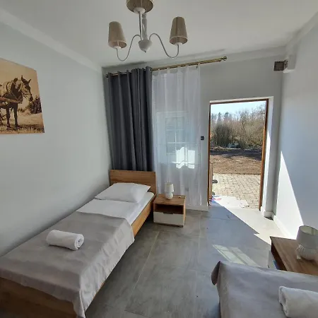 Pokoje W Parku I Folwarku Przy Palacu Lawica Kladsko Exteriér fotografie